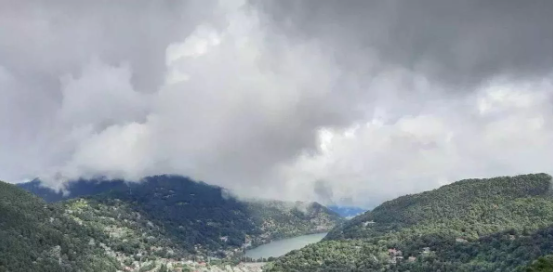 बारिश तो कहीं बर्फबारी की संभावना, पहाड़ों पर अगले 6 दिनों तक कैसा रहेगा मौसम?