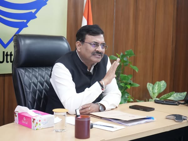 मुख्य सचिव आनंद बर्द्धन ने दी सड़क सुरक्षा पर जीरो टॉलरेंस की हिदायत, तीन माह तक लाइसेंस निलंबन के निर्देश