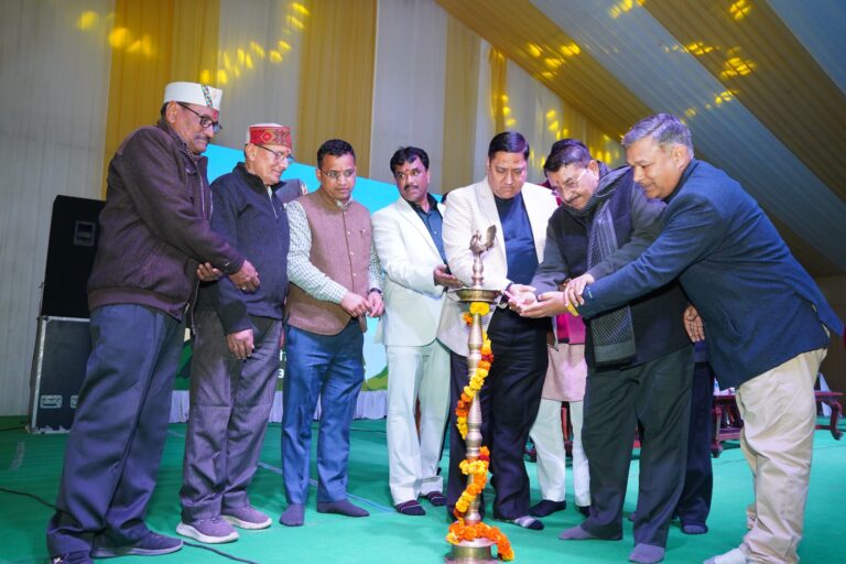 आवाज़ सुनो पहाड़ों की फिल्म फेस्टिवल का भव्य रंगारंग आगाज़