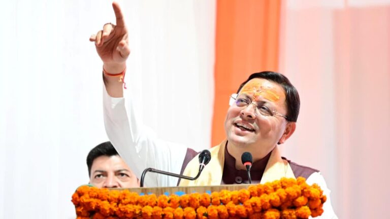 सड़क पर नमाज पढ़ने पर सीएम धामी का बड़ा बयान,कहा- चिन्हित स्थलों पर ही अदा हो नमाज