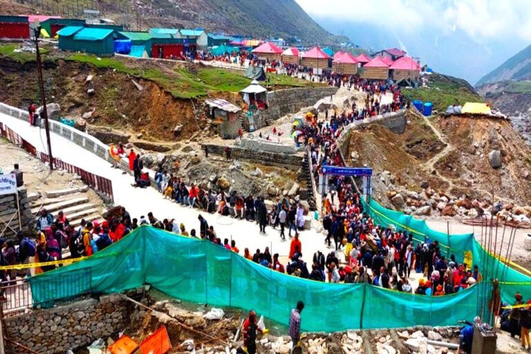 चारधाम यात्रा मार्गों पर सुरक्षा और यातायात व्यवस्था होगी और सख्त, श्रद्धालुओं की सुरक्षित यात्रा पर सरकार का विशेष फोकस